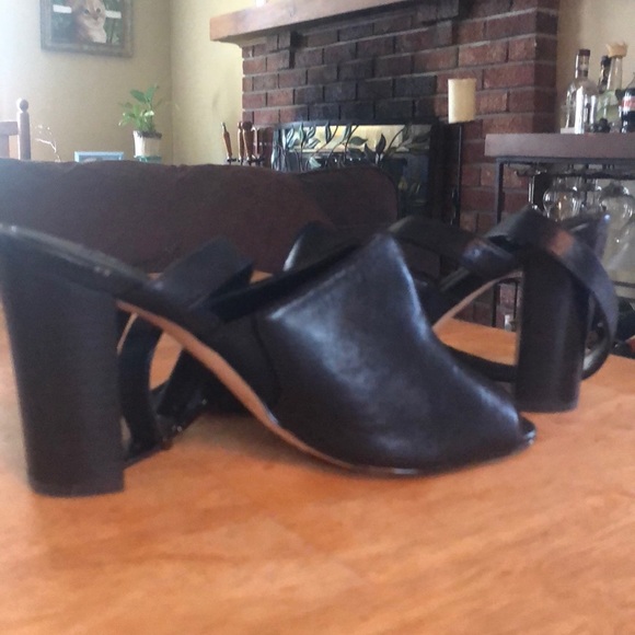 Shoes - Picture 5 of 5